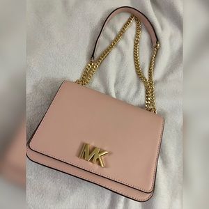 MICHAEL KORS PURSE 👛